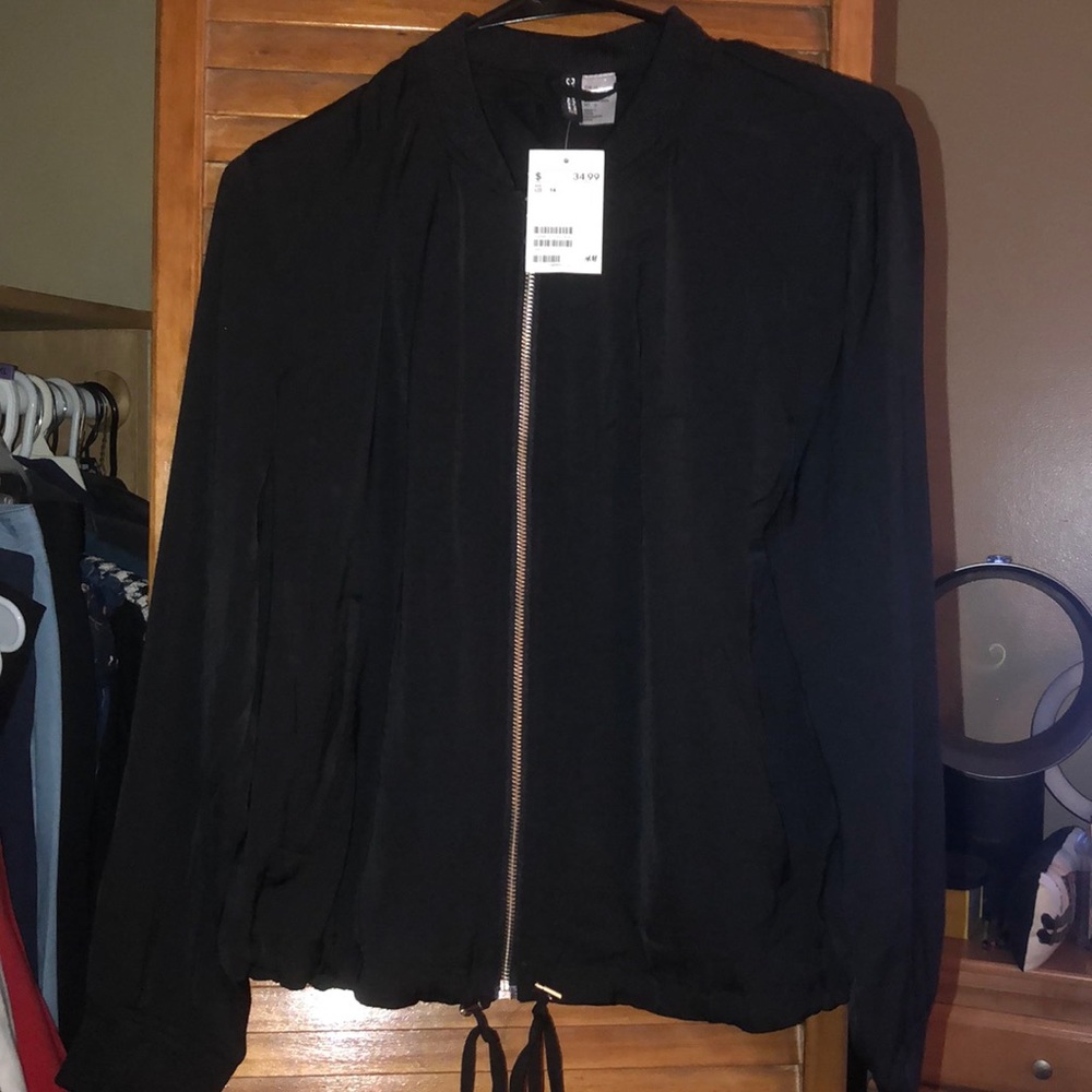 *BRAND NEW* H&M Satin feel bomber jacket